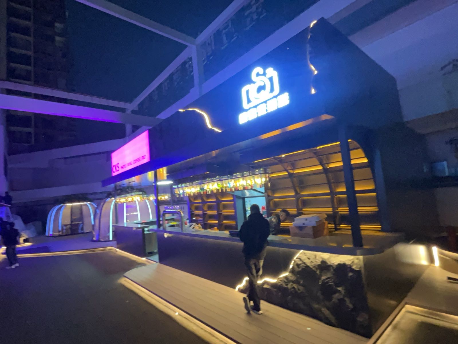 极素光摄影空中花园(南宁凤岭万达广场店)