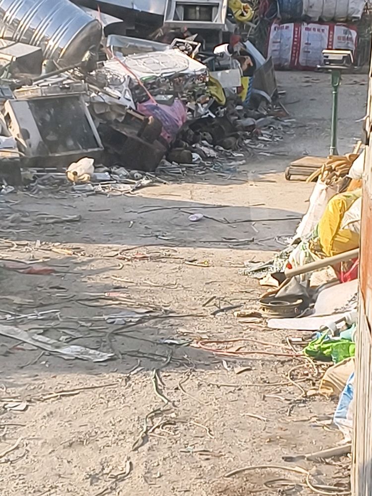 翁源县钟荣军废旧金属打包场