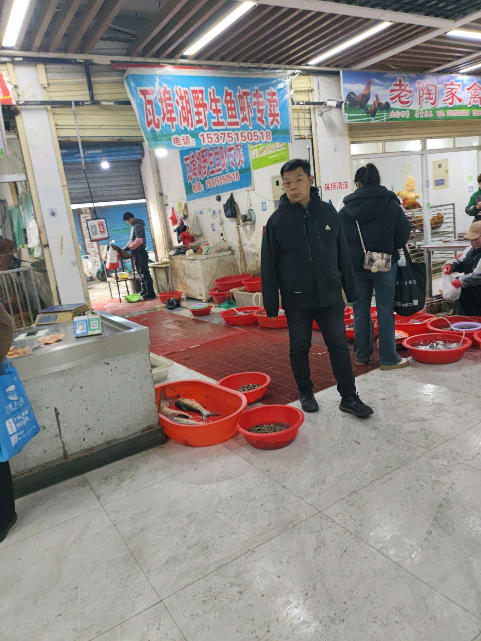 瓦埠湖野生鱼虾专卖