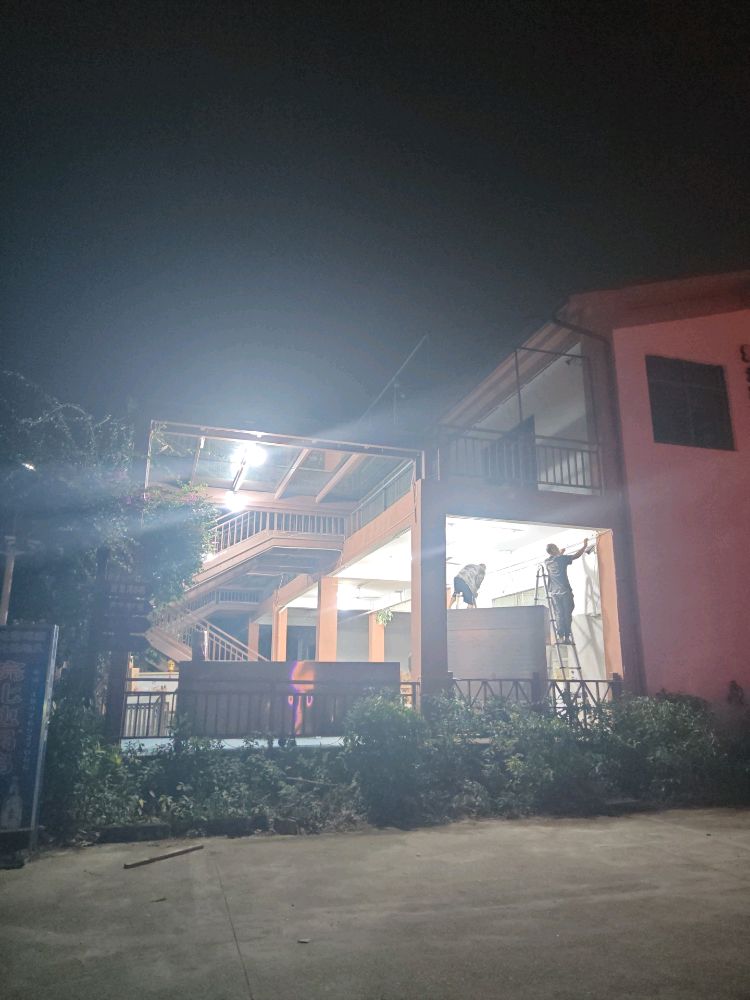 黑柱子烧烤场