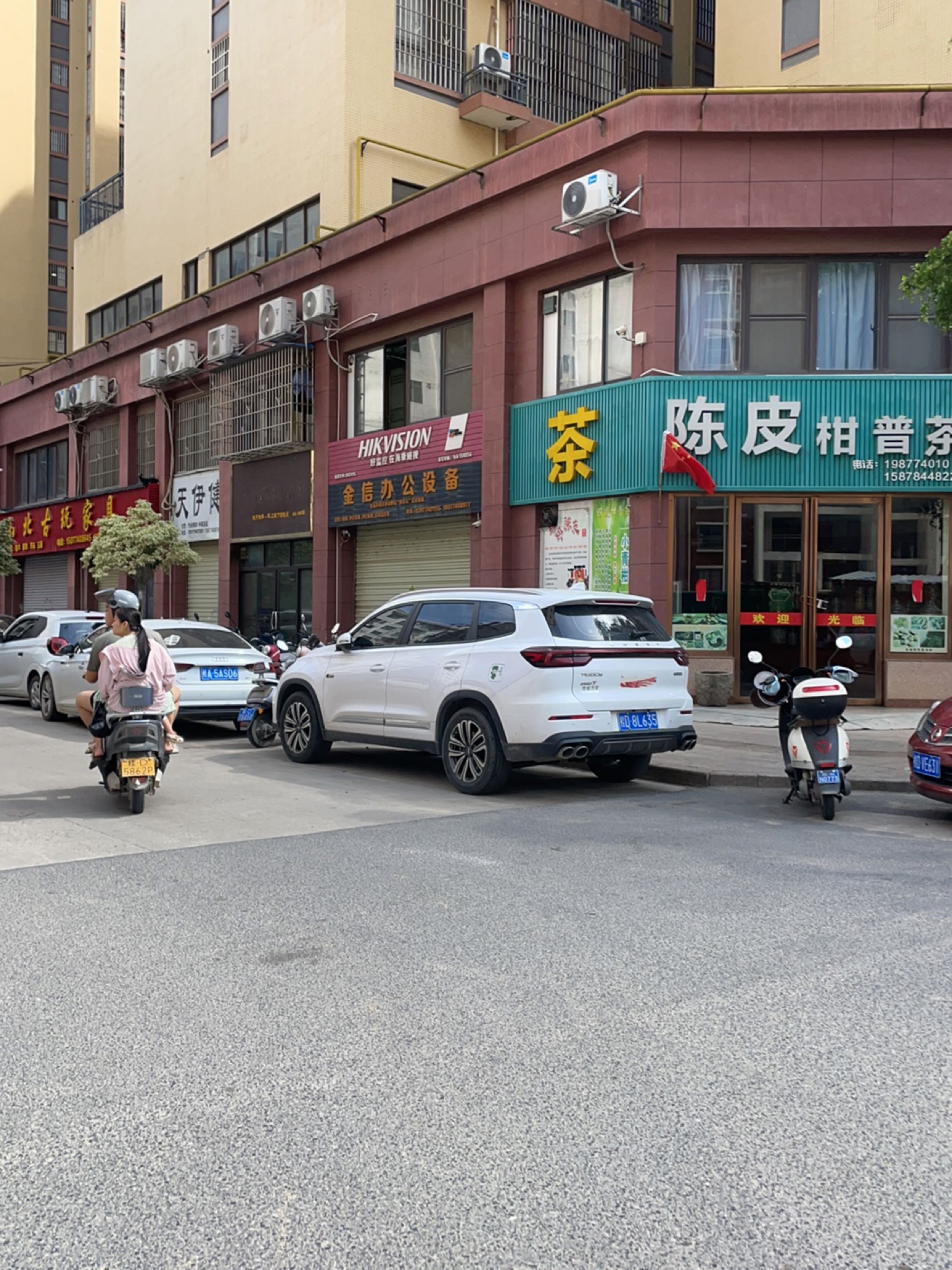 小北古玩家具(百汇·幸福城店)