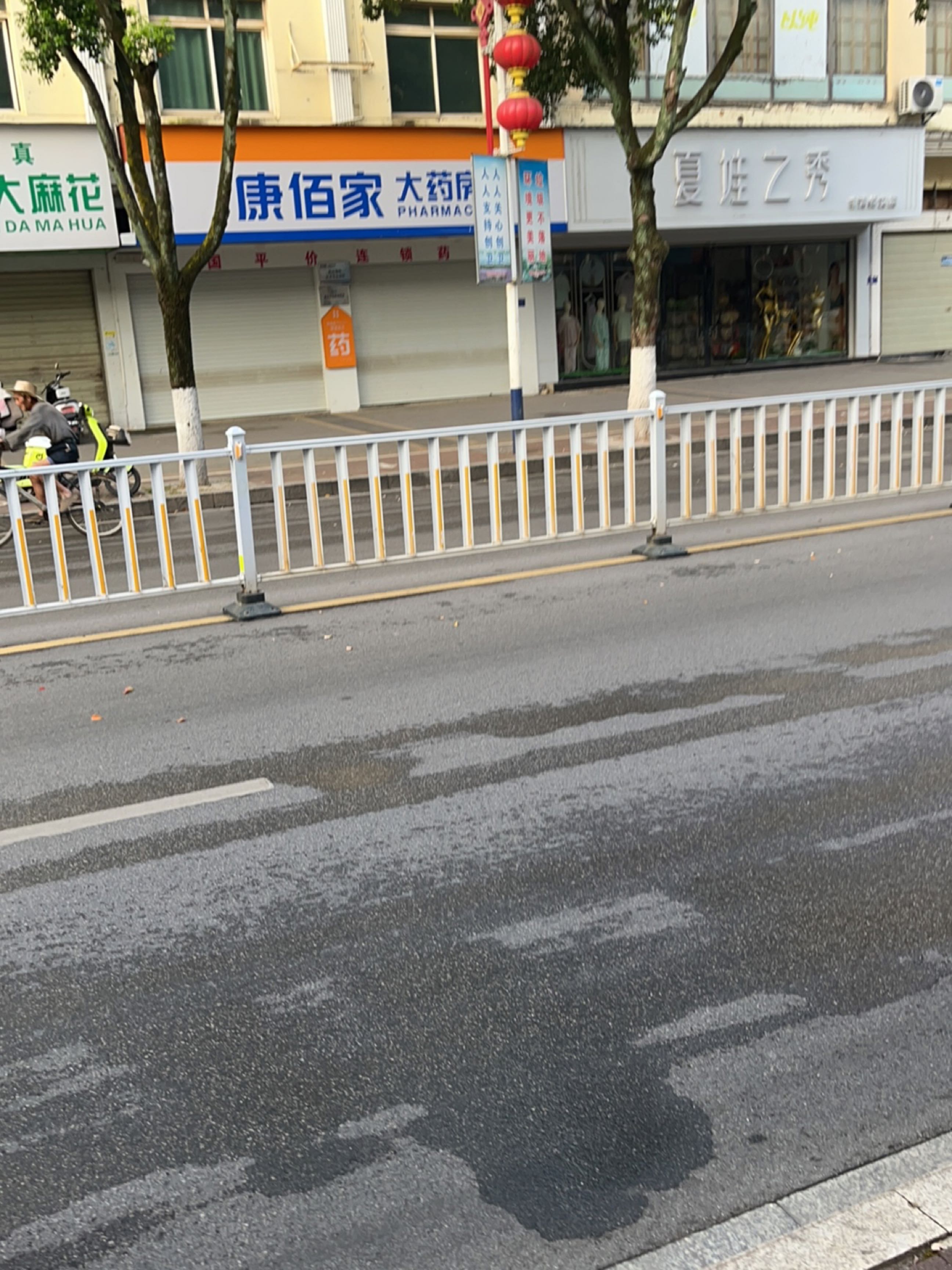 清真红砖墙酸奶大麻花