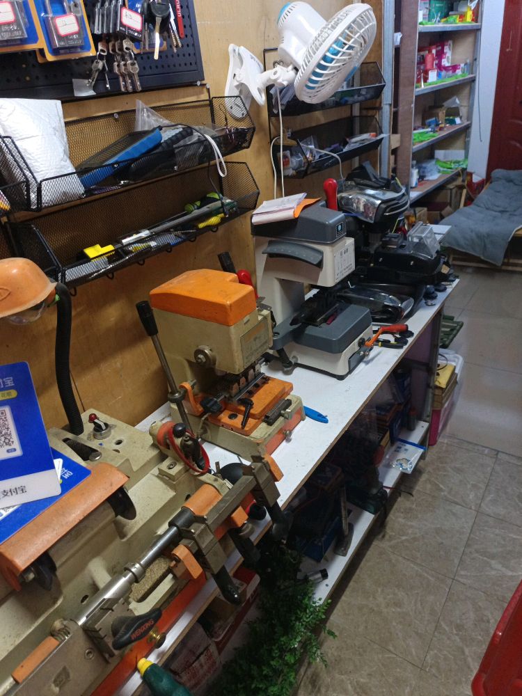 开锁专配汽车钥匙