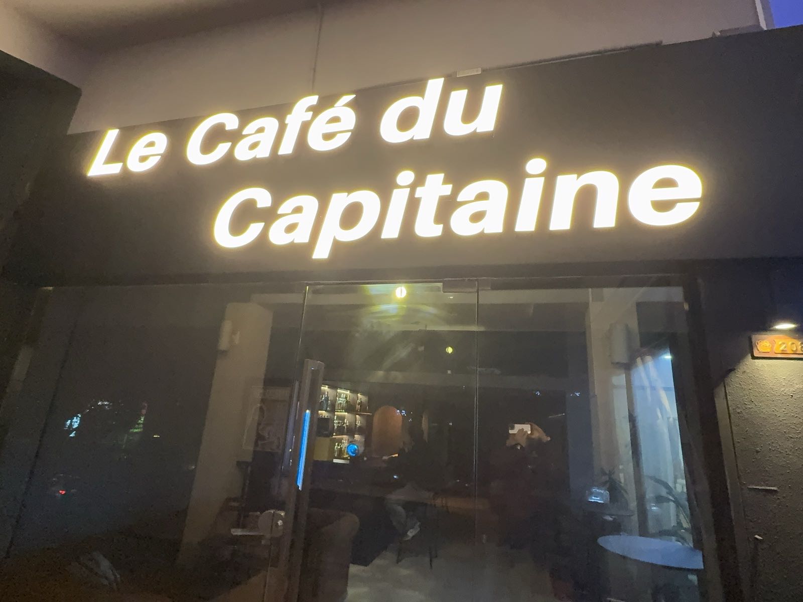 Le café du Capitaine