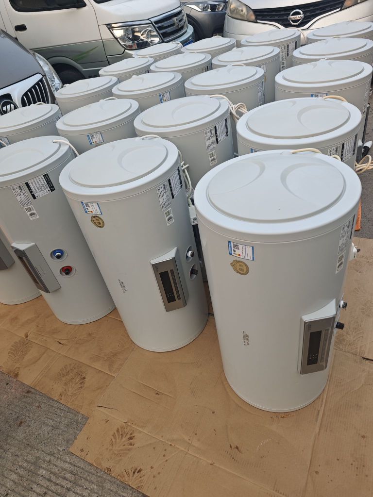 曹二热水器批发行(上海嘉燕综合市场店)
