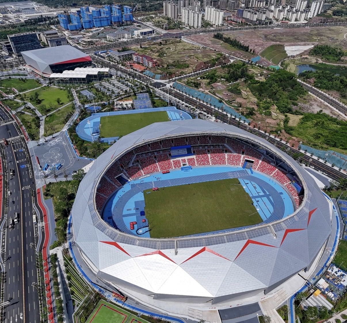 广安市奥体中心网球场