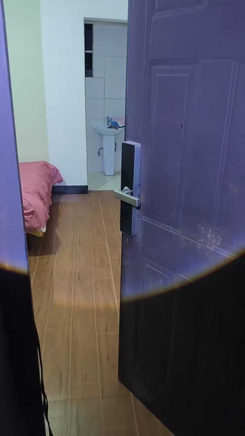 小何开锁