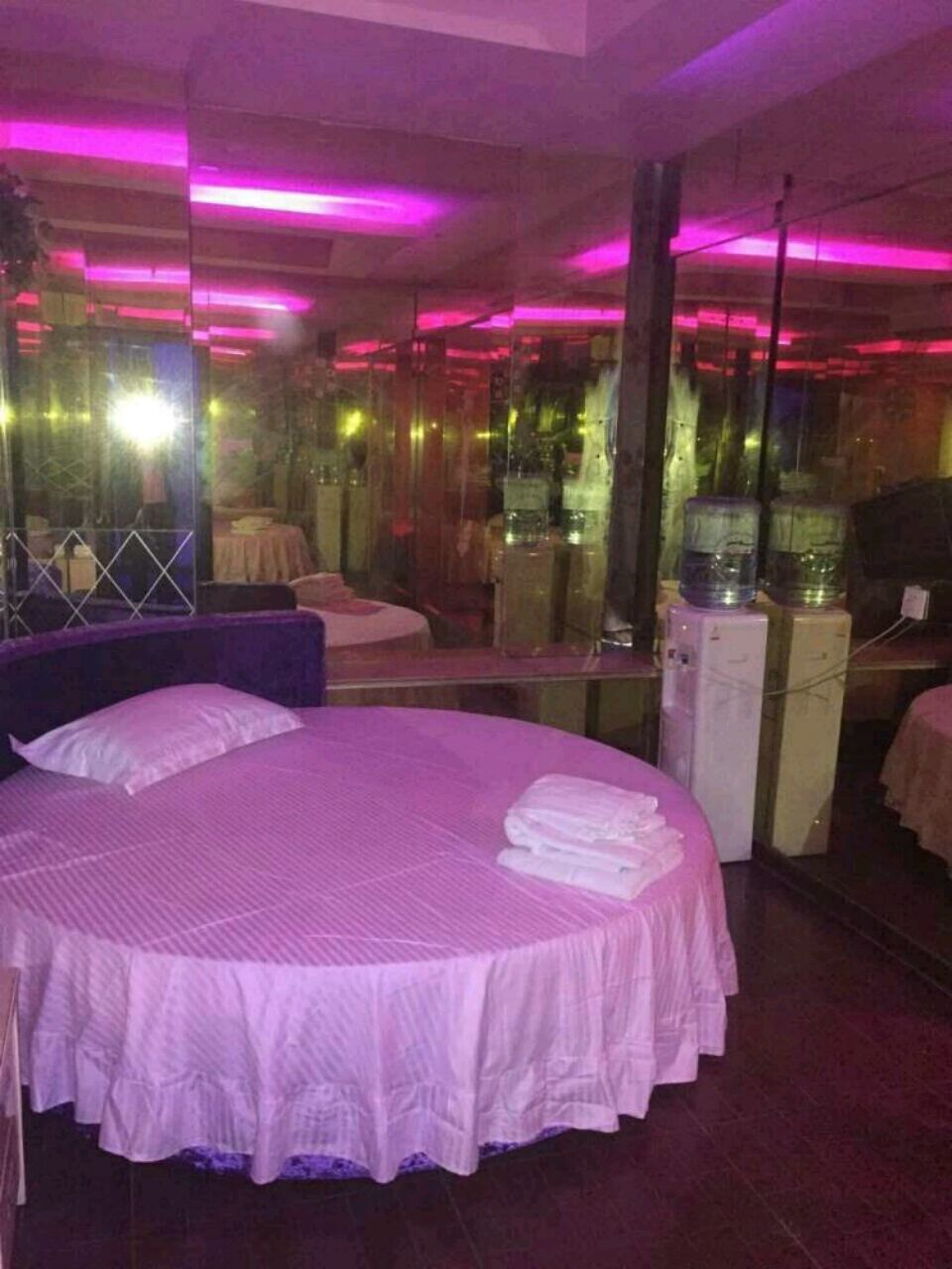 樱花SPA轻奢MASSAGE