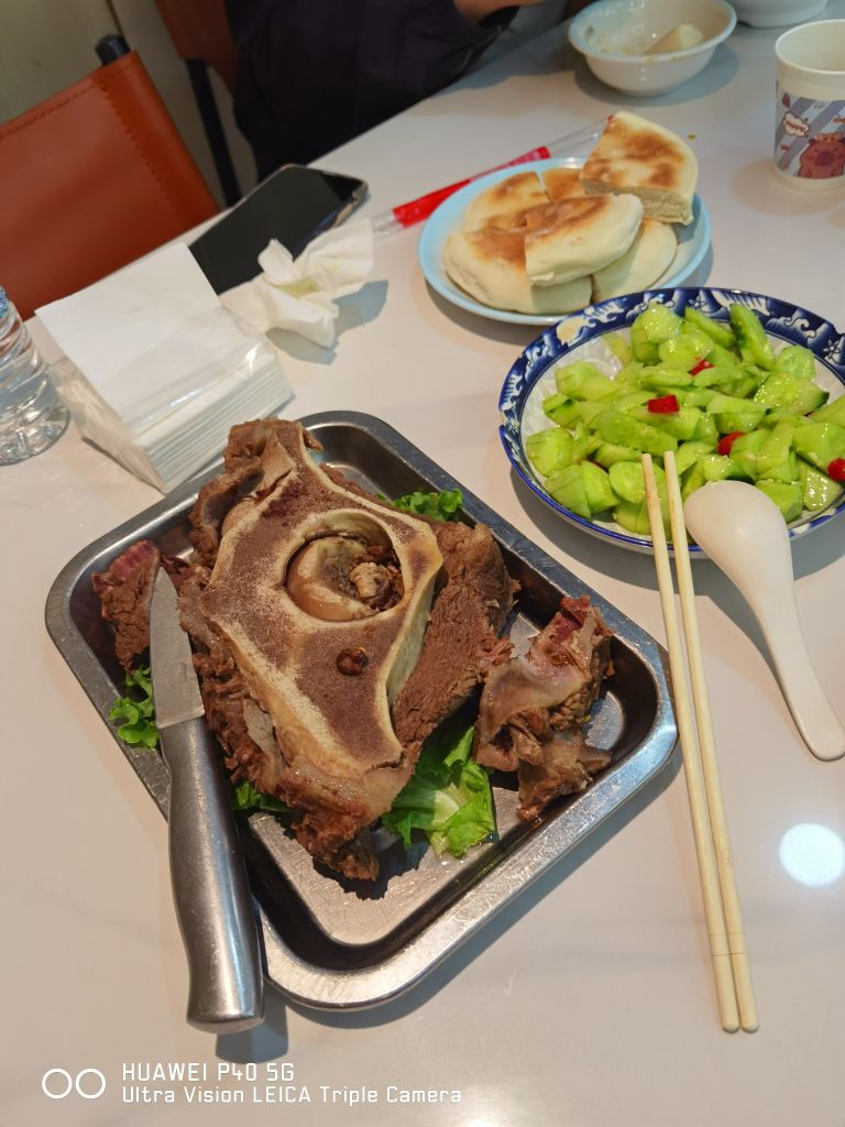 食八方牦牛退骨肉特色菜餐厅