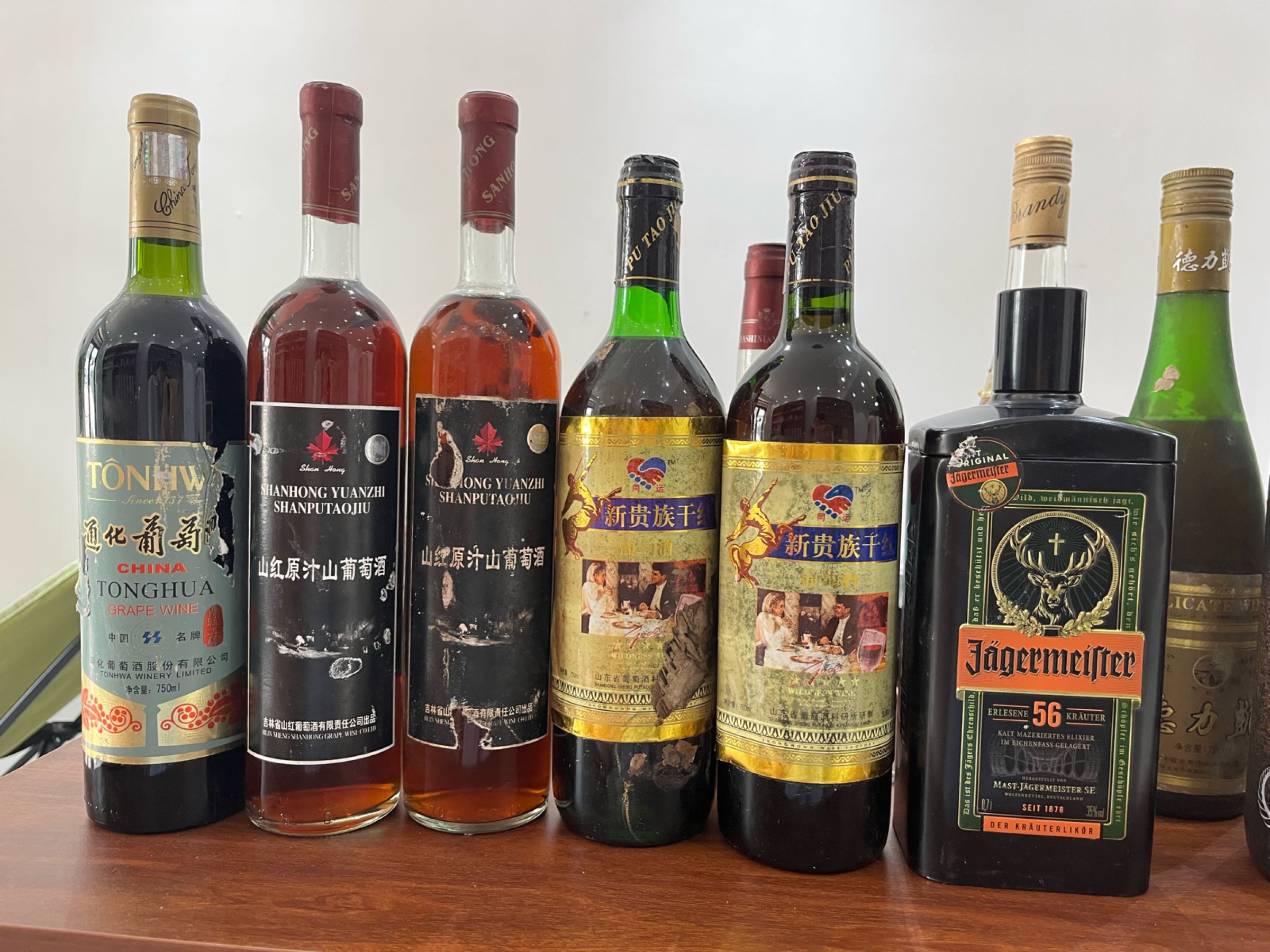 卿雅陈年老酒名酒回收