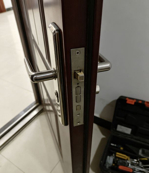 开锁换智能锁配汽车钥匙疏通管道