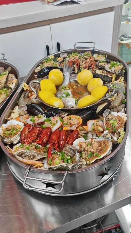 海东市乐都区原乡故事里海鲜大餐