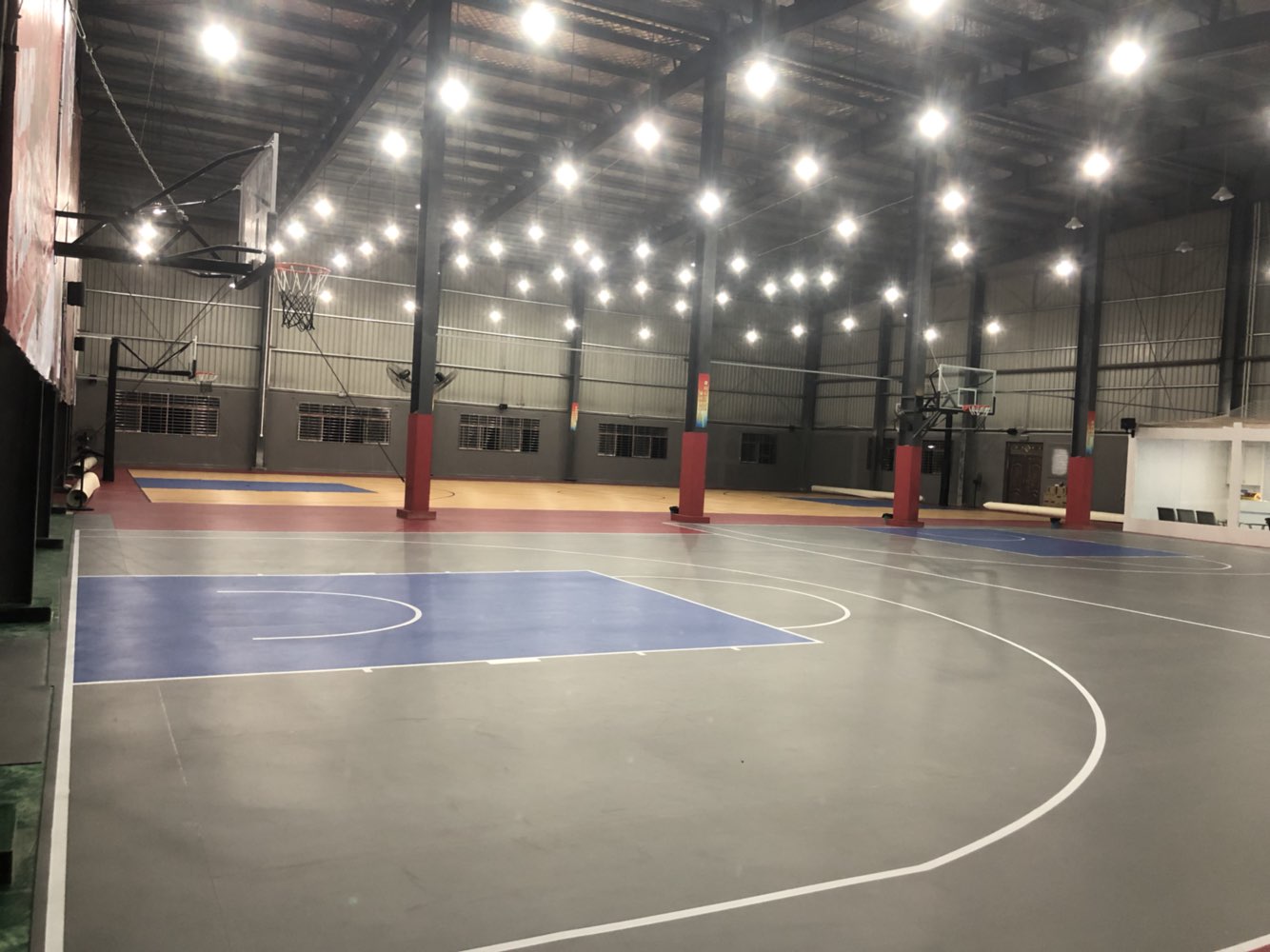 爱拼体育运动馆