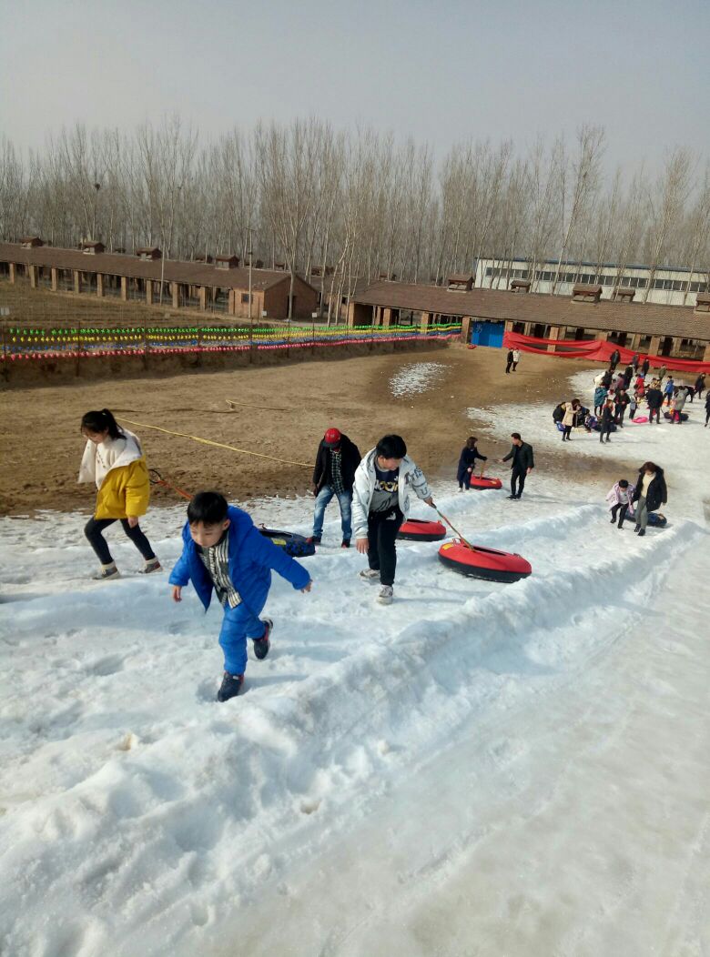 临清冰雪嘉年华