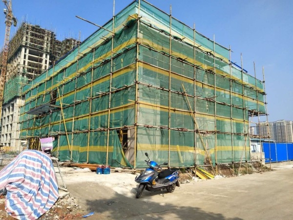 东方国际停车场-出入口