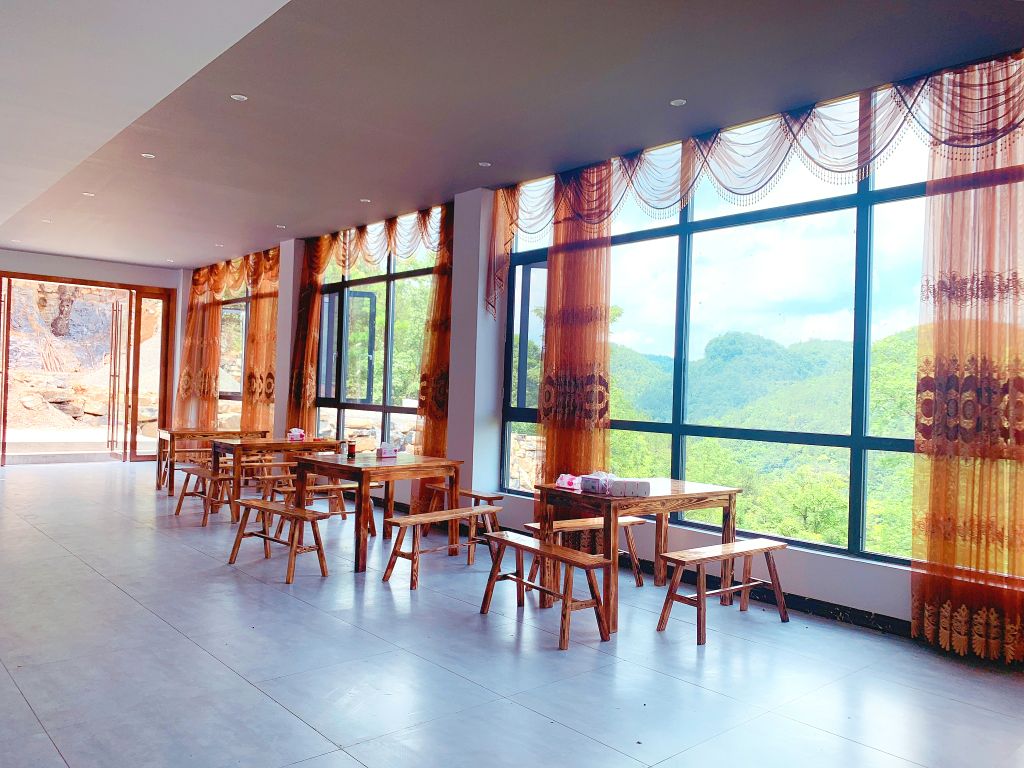 湖北省恩施土家族苗族自治州建始县花坪镇村坊村