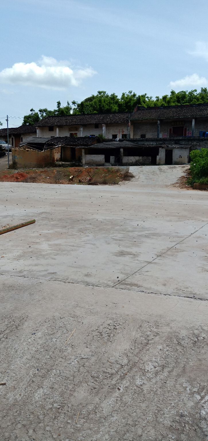 里五队民化广场