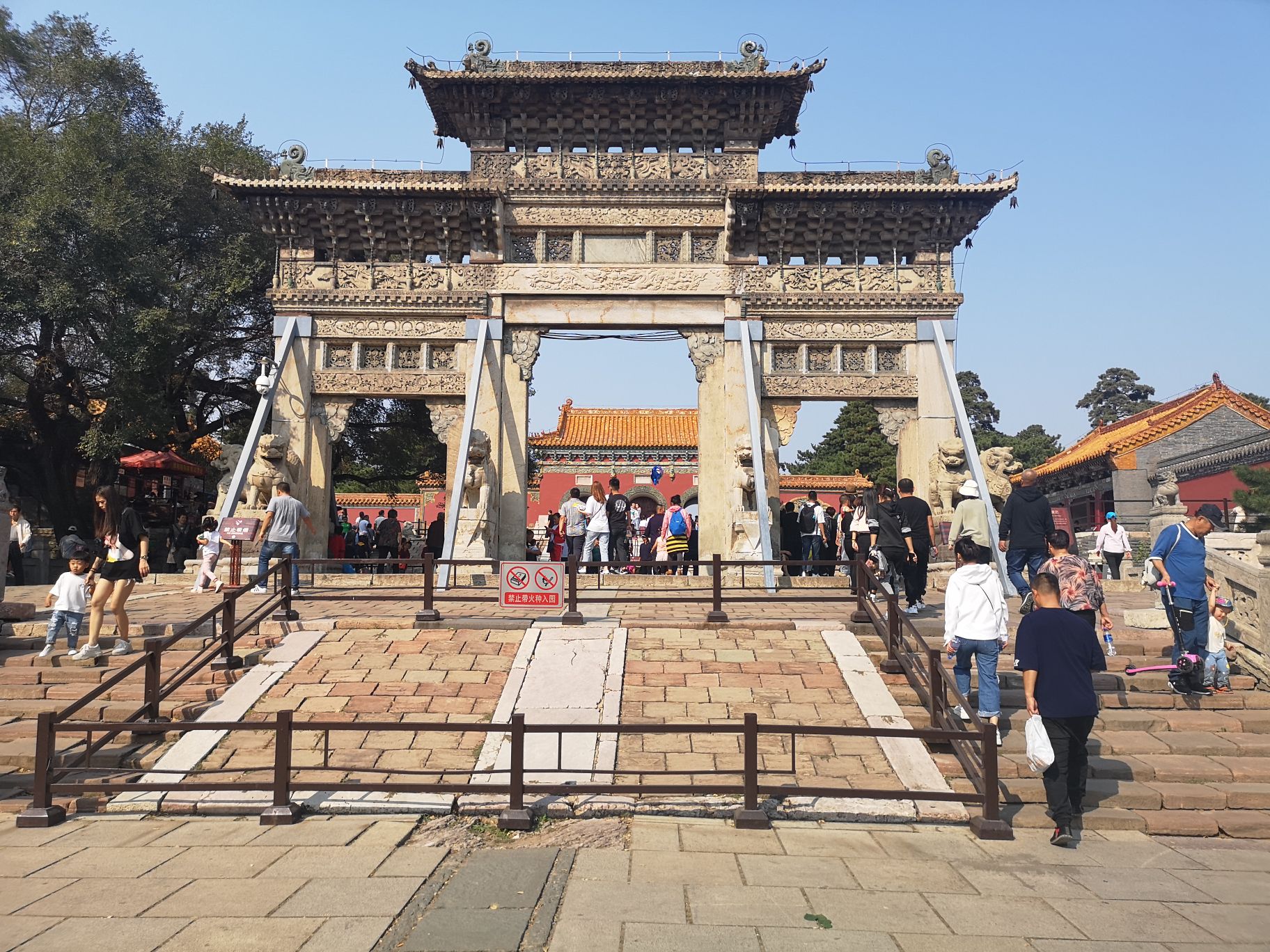 地址(位置,怎么去,怎么走):  沈阳市皇姑区泰山路12号北陵公园内