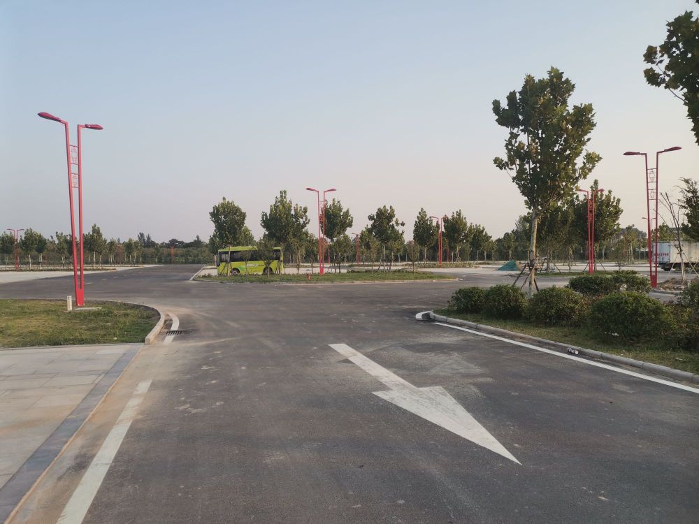 亳州南游客集散中心-大型停车场