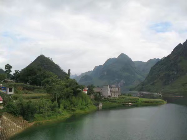 广西壮族自治区河池市大化瑶族自治县北景镇江洞