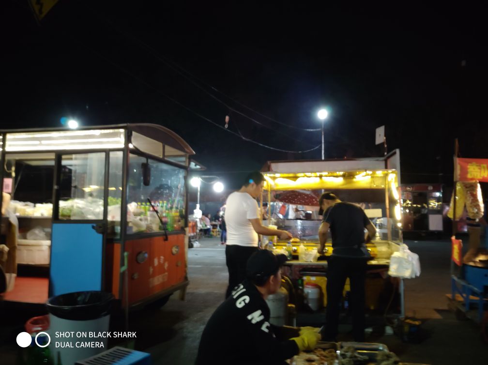 富虹大街第地嘉农产品惠民店旁