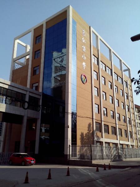 东仁堡小学