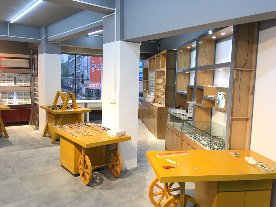 镜铺新建眼镜城