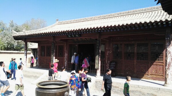 嘉峪关长城文物旅游景区-观光车乘坐点