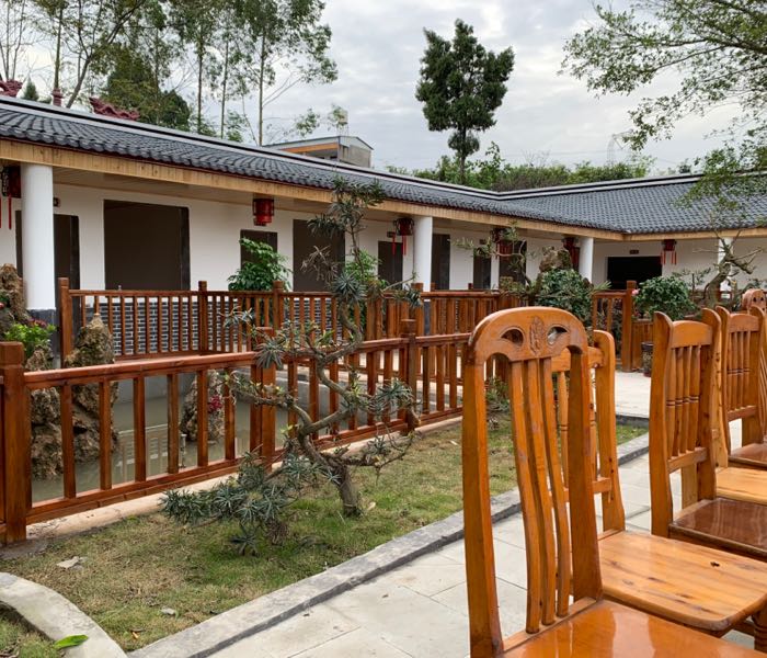              别名:羊二沟烤全羊