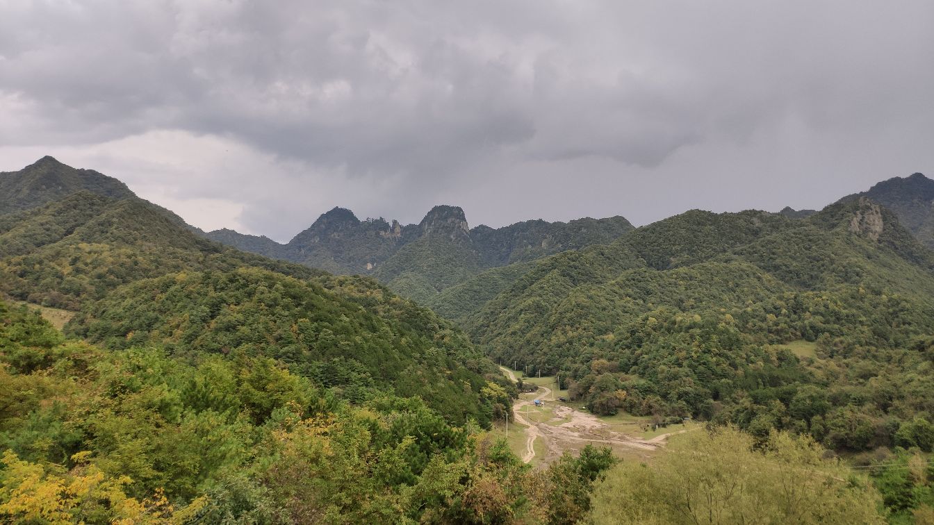 天水市麦积区伯阳镇石门村石门景区内