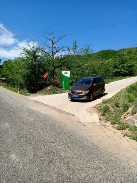 河北省承德市丰宁满族自治县十七道沟村三道沟门