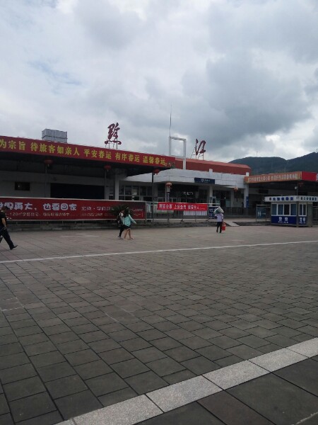 黔江站