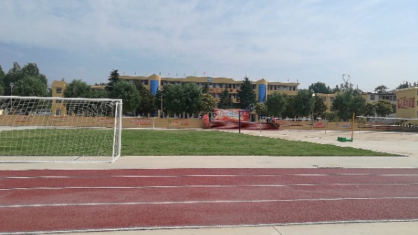 南召县云阳镇第二初级中学校                     地址:河南省南阳市