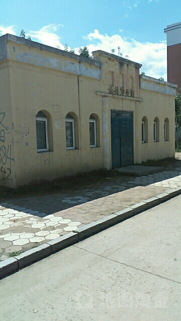 黑龙江省鹤岗市萝北县凤翔镇新华街第一中学