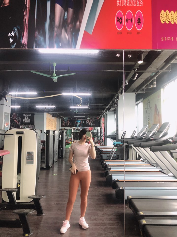 韦一游戏健身(佳源新塍中心广场店)