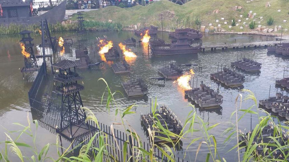 三国城-赤壁栈道