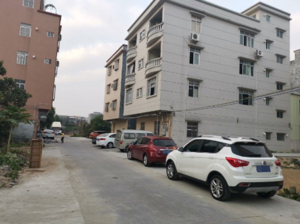 阳江市缝源裤厂
