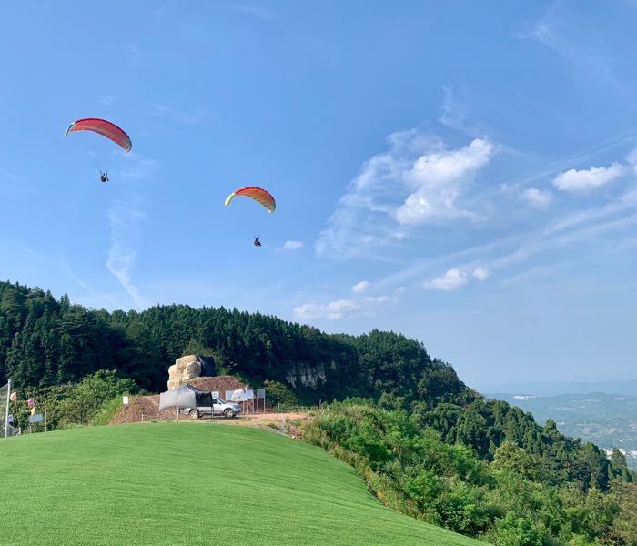 香巴拉滑翔起飞场