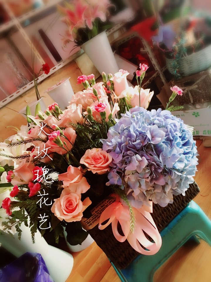 火玫瑰鲜花庆典(新华大街店)