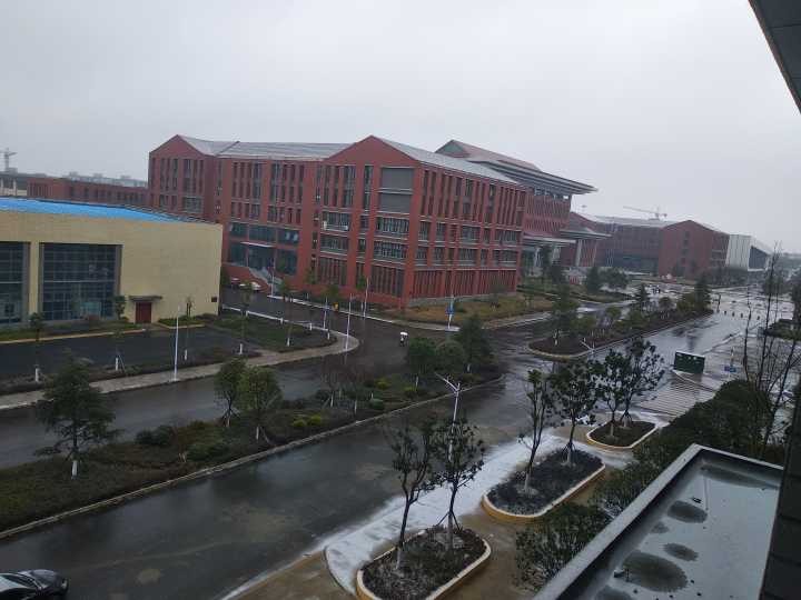 安顺职业技术学院(蔡官校区)