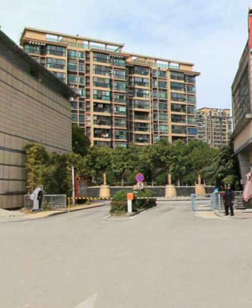 江苏省南京市建邺区黄山路128号