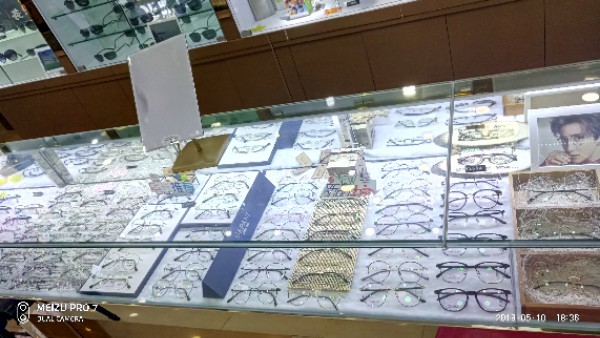 朗光明眼镜(博美店)