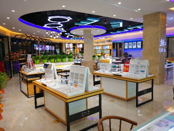 亨柏眼镜超市(康华路店)