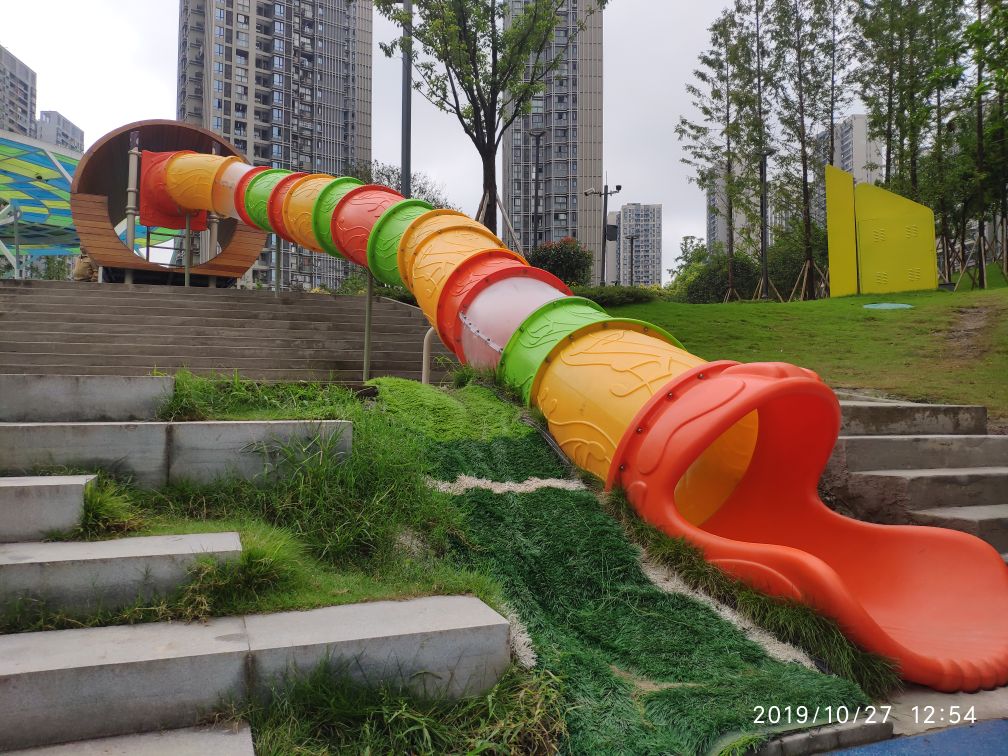 心湖北体育文艺公园