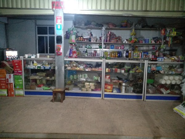 杨二百货店