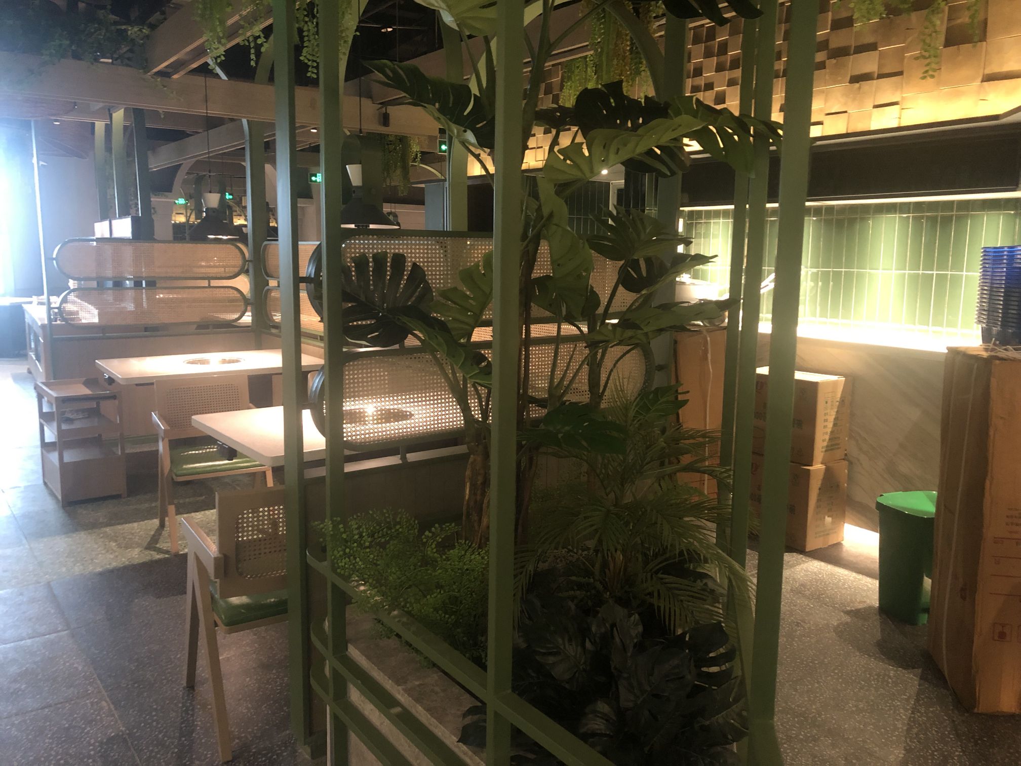 炉火传奇鲜菌牛肉火锅(平湖嘉荟店)