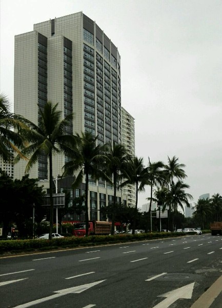 海南省海口市龙华区滨海大道37号