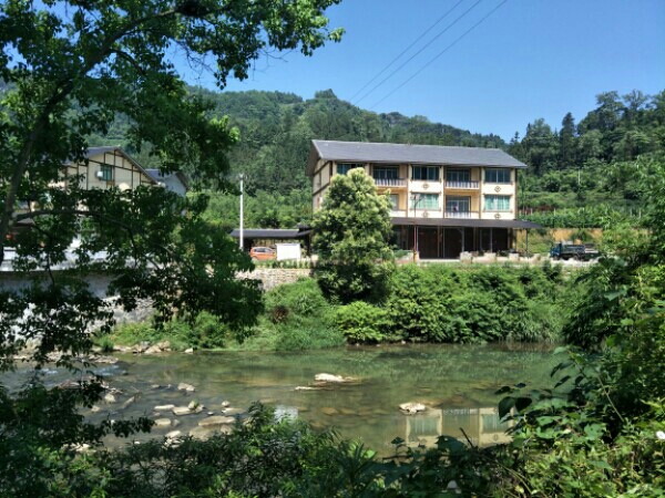 船溏仁家