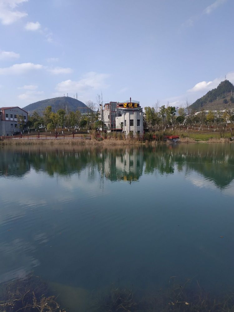 鸣庄潭湿地公园