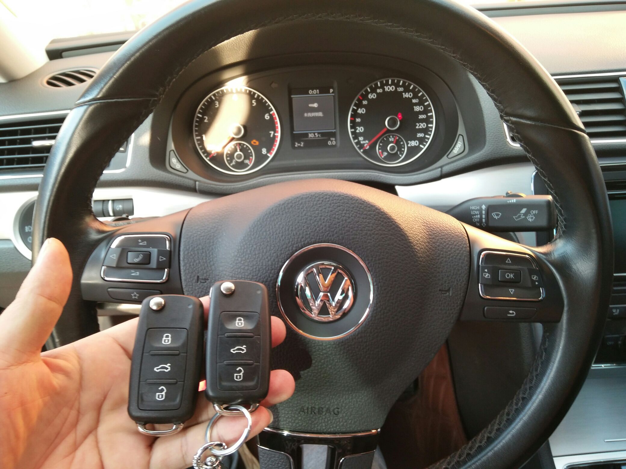 汽车钥匙遥控电路